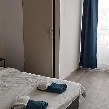 Grand - Entree Autonome - Internet Apartment *