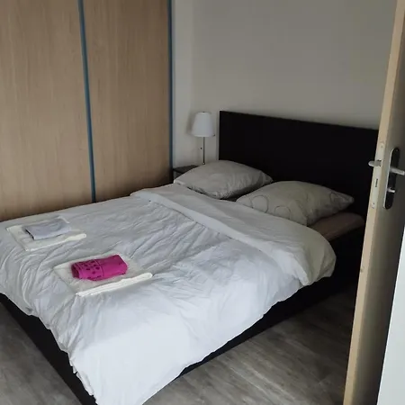 Grand - Entree Autonome - Internet Apartment Brest