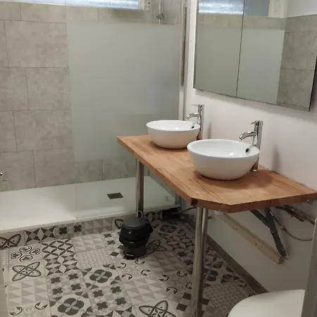 Grand - Entree Autonome - Internet Apartment Brest