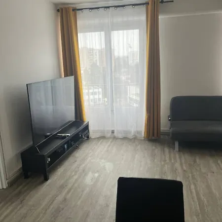 Grand - Entree Autonome - Internet Apartment