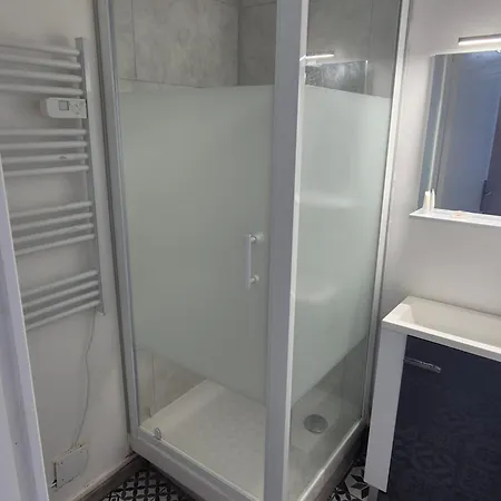 Apartment Grand - Entree Autonome - Internet Brest