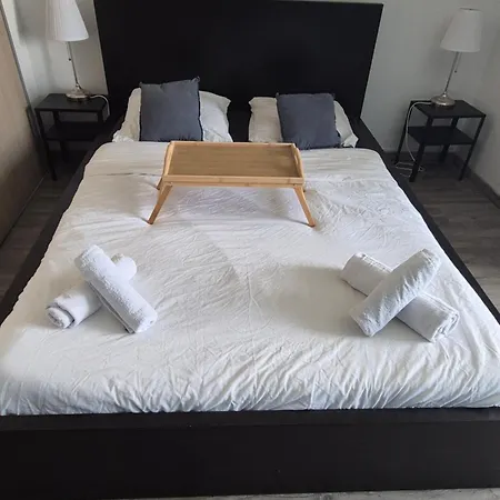 Grand - Entree Autonome - Internet Apartment