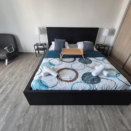 Grand - Entree Autonome - Internet Apartment *